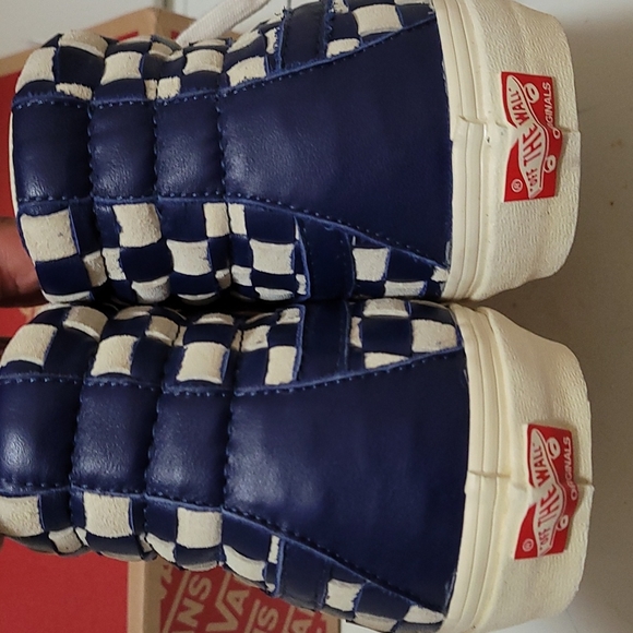 Vans blue 💙& white leather checkered shoes. NEW! - Picture 3 of 7